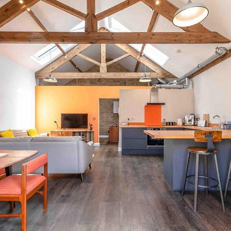 18Th Century Modern Conversion With Private Parking Leilighet Bradford-On-Avon Eksteriør bilde